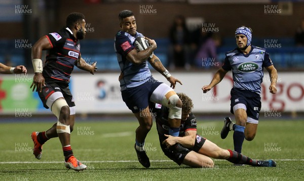 010917 - Cardiff Blues v Edinburgh Rugby - Guinness PRO14 - Rey Lee-Lo of Cardiff Blues is tackled by Chris Dean of Edinburgh