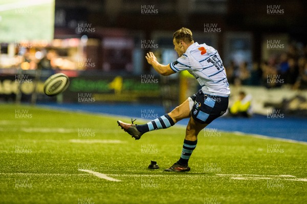 060119 - Cardiff Blues v Glasgow Warriors, Guinness PRO14 - Jarrod Evans  of Cardiff Blues converts at the end of the first half 