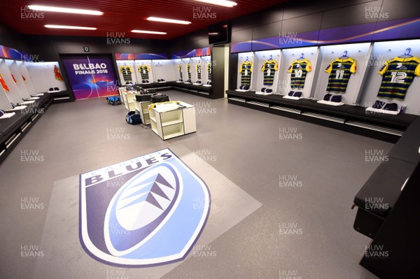 110518 - Cardiff Blues v Gloucester - European Rugby Challenge Cup Final - A general view of Cardiff Blues dressing room ahead of kick off