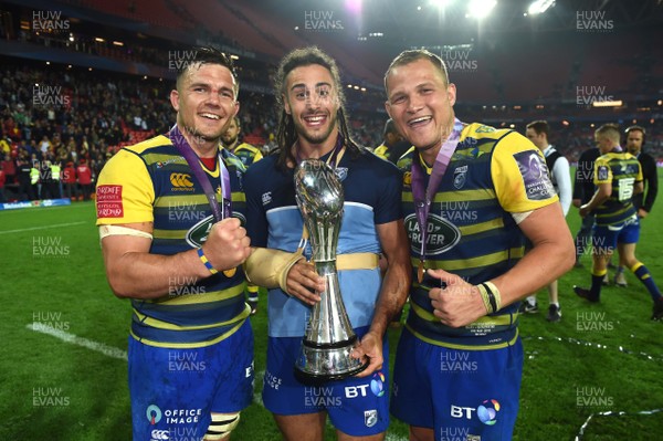 110518 - Cardiff Blues v Gloucester - European Rugby Challenge Cup Final - Ellis Jenkins, Josh Navidi and Olly Robinson celebrate