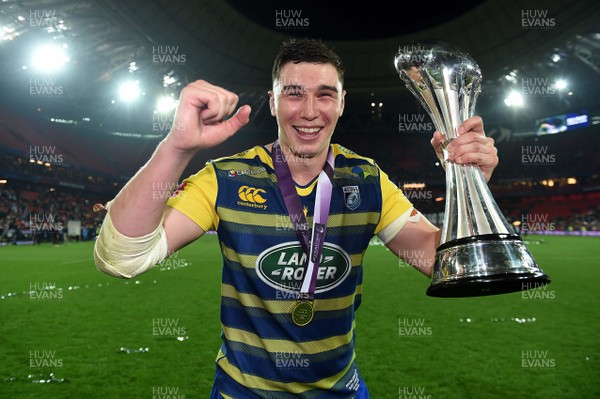 110518 - Cardiff Blues v Gloucester - European Rugby Challenge Cup Final - Seb Davies celebrate