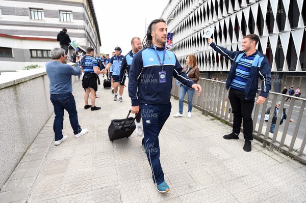 110518 - Cardiff Blues v Gloucester - European Rugby Challenge Cup Final - Josh Navidi of Cardiff Blues walks to the Stadium