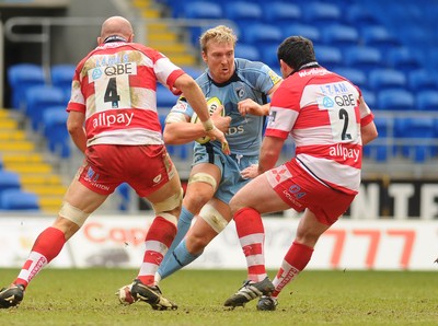 14.03.10 - LV= Cup Rugby, semi final. Cardiff Blues v Gloucester Rugby Blues' Andy Powell looks for a way through 