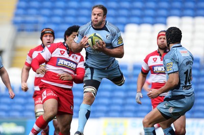 14.03.10 ... Cardiff Blues v Gloucester, LV= Cup Semi Final -  Blues' Xavier Rush takes the ball 