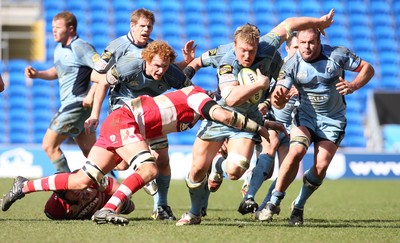 14.03.10 ... Cardiff Blues v Gloucester, LV= Cup Semi Final -  Blues' Andy Powell attempts to breakaway 