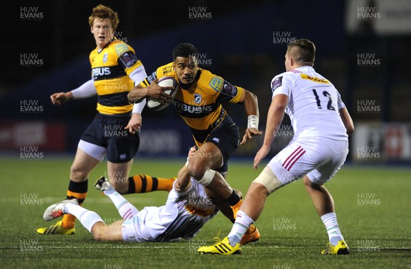 191115 - Cardiff Blues v Harlequins - European Rugby Challenge Cup -Rey Lee-Lo of Cardiff Blues is tackled by Matt Hopper of Harlequins