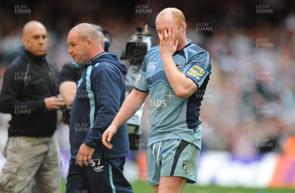 03.05.09 - Cardiff Blues v Leicester Tigers - Heineken Cup Semi-Final - Cardiff's Martyn Williams looks dejected. 