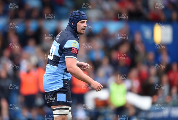 110818 - Cardiff Blues v Leicester Tigers - Preseason Friendly - Alun Lawrence of Cardiff Blues