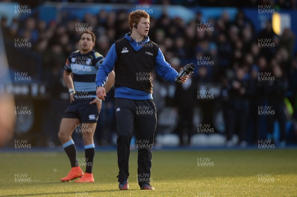 100115 - Cardiff Blues v Leinster - Guinness PRO12 -Rhys Patchell of Cardiff Blues