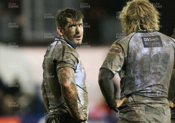 010213 Cardiff Blues v London Irish - LV=Cup -Blues' Dafydd Hewitt takes a breather