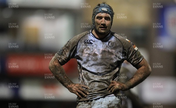 010213 - Cardiff Blues v London Irish, LV= Cup - Cardiff Blues' Michael Paterson gives an indication of the playing conditions