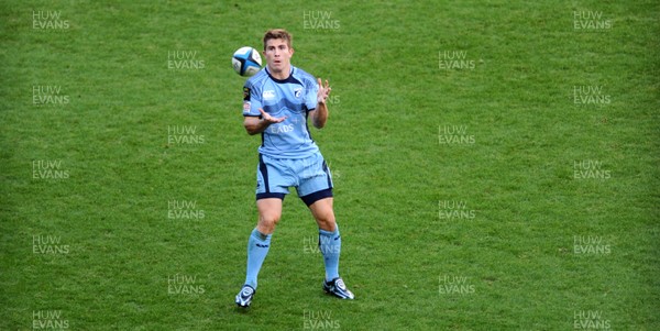 15.11.09 - Cardiff Blues v London Irish - LV= Cup - Richard Mustoe of Cardiff Blues. 