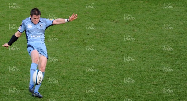 15.11.09 - Cardiff Blues v London Irish - LV= Cup - Ceri Sweeney of Cardiff Blues. 