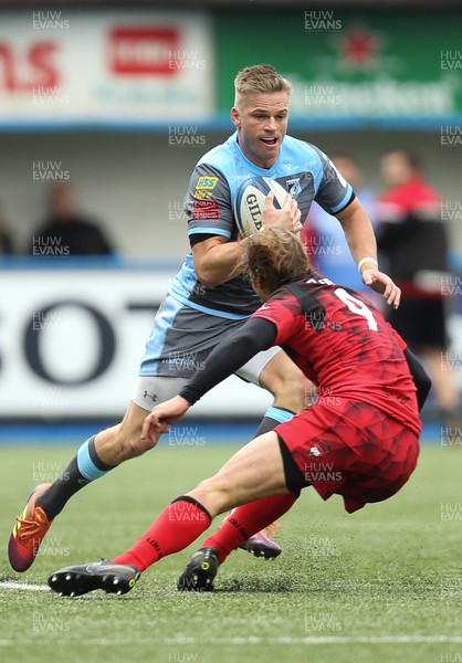 190119 -  Cardiff Blues v Lyon, European Champions Cup - Gareth Anscombe of Cardiff Blues takes on Charl McLeod of Lyon