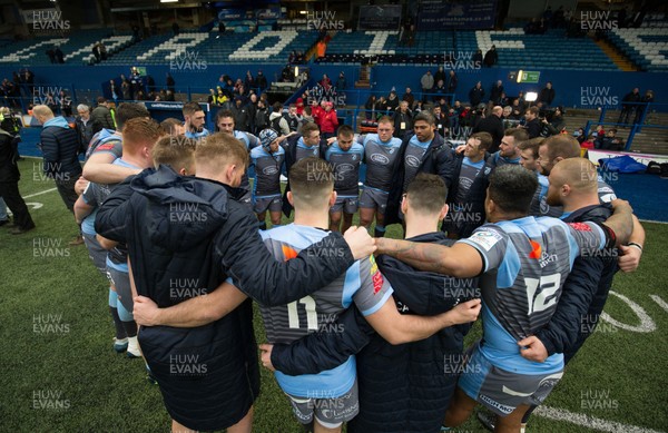 190119 -  Cardiff Blues v Lyon, European Champions Cup - Cardiff Blues players huddle together at the end of the match