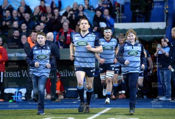 170218 - Cardiff Blues v Munster - Guinness PRO14 - Gethin Jenkins of Cardiff Blues leads out his side with mascots