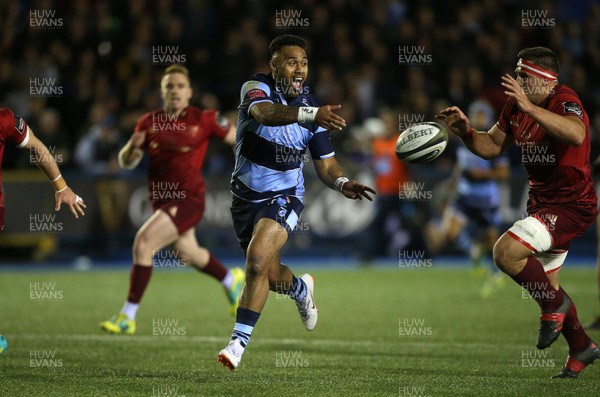 210918 - Cardiff Blues v Munster - Guinness PRO14 - Willis Halaholo of Cardiff Blues makes a break to set up Tomos Williams of Cardiff Blues for a try