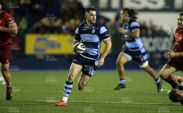 210918 - Cardiff Blues v Munster - Guinness PRO14 - Tomos Williams of Cardiff Blues