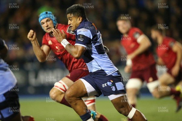 210918 - Cardiff Blues v Munster, Guinness PRO14 - Willis Halaholo of Cardiff Blues races away