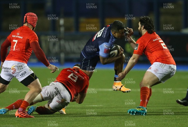 260221 - Cardiff Blues v Munster, Guinness PRO14 - Rey Lee-Lo of Cardiff Blues takes on Kevin O’Byrne of Munster and Jack O’Sullivan of Munster