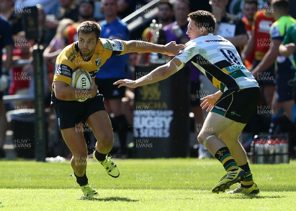 070816 - Singha Premiership Rugby 7s Series Final - Plate Semi Final - Cardiff Blues v  Northampton Saints - James Beale of Cardiff Blues is tackled by Will Edwards of Northampton