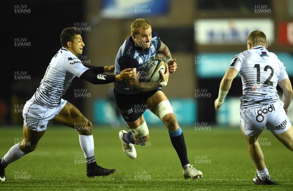 171117 - Cardiff Blues v Ospreys - Anglo Welsh Cup - Damian Welch of Cardiff Blues