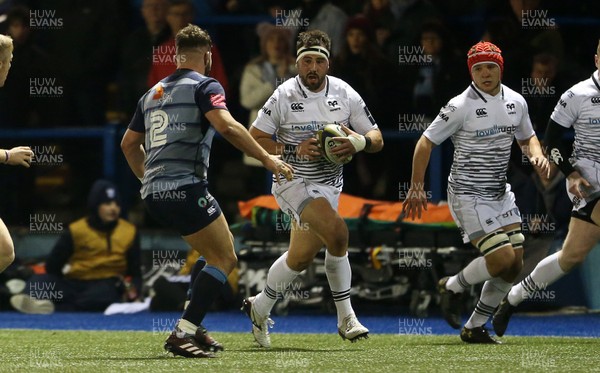 171117 - Cardiff Blues v Ospreys - Anglo Welsh Cup - Scott Baldwin of Ospreys is tackled by Kirby Myhill of Cardiff Blues