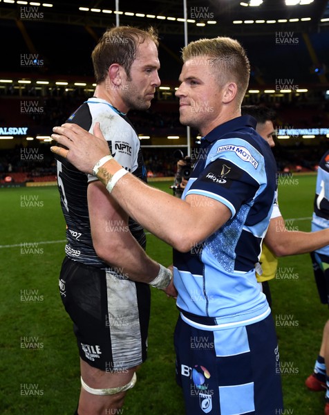 270419 - Cardiff Blues v Ospreys - Guinness PRO14 - Judgement Day - Alun Wyn Jones of Ospreys and Gareth Anscombe of Cardiff Blues at the end of the game