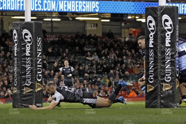 270419 - Cardiff Blues v Ospreys, Judgement Day VII, Guinness PRO14 - Cory Allen of Ospreys scores his side's first try