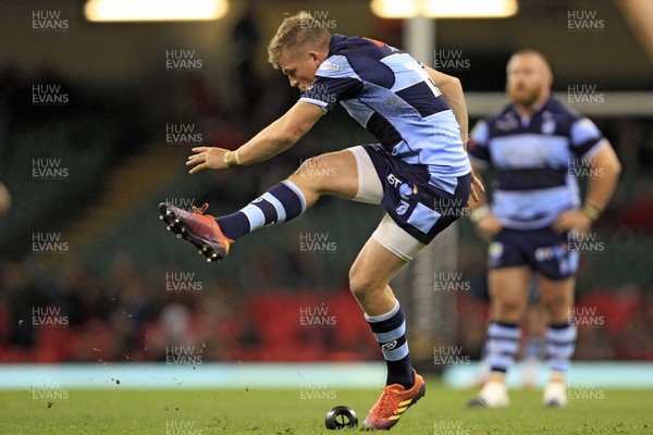270419 - Cardiff Blues v Ospreys, Judgement Day VII, Guinness PRO14 - Gareth Anscombe of Cardiff Blues kicks a penalty