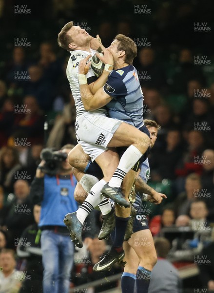 280418 - Cardiff Blues v Ospreys, Judgement DAY VI, Guinness PRO14 - Dan Biggar of Ospreys  and Blaine Scully of Cardiff Blues compete to win the high ball