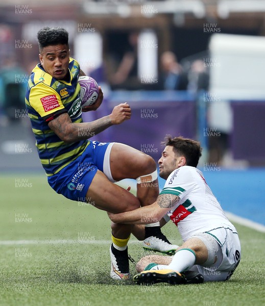 210418 - Cardiff Blues v Pau - European Rugby Challenge Cup Semi Final - Rey Lee-Lo of Cardiff Blues is tackled by Charly Malie of Pau