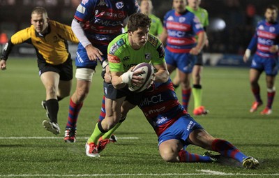 160115 - Cardiff Blues v Rovigo - European Rugby Challenge Cup - Lloyd Williams of Cardiff Blues scores their first try