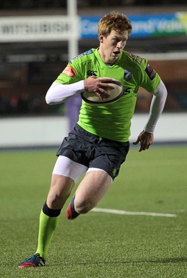 160115 - Cardiff Blues v Rovigo - European Rugby Challenge Cup - Rhys Patchell of Cardiff Blues runs in to score a try