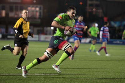 160115 - Cardiff Blues v Rovigo - European Rugby Challenge Cup - Ellis Jenkins of Cardiff Blues runs in to score a try