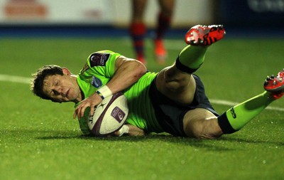 160115 - Cardiff Blues v Rovigo - European Rugby Challenge Cup - Lloyd Williams of Cardiff Blues scores a try