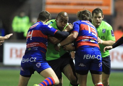 160115 - Cardiff Blues v FEMI-CZ Rugby Rovigo - European Rugby Challenge Cup -Ta'fao Filise of The Blues is tackled by Peter Pavenello(14) and Francesco Menon of Rovigo