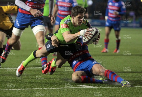 160115 - Cardiff Blues v Rovigo - European Rugby Challenge Cup - Lloyd Williams of Cardiff Blues scores their first try