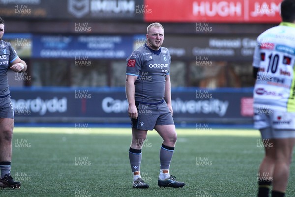 180120 - Cardiff Blues v Rugby Calvisano - European Rugby Challenge Cup - Ethan Lewis of Cardiff Blues 