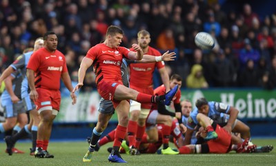 151218 - Cardiff Blues v Saracens - European Rugby Champions Cup - Owen Farrell of Saracens kicks ahead