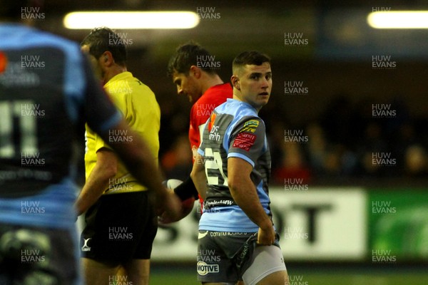151218 - Cardiff Blues v Saracens - European Rugby Champions Cup - Dane Blacker of Cardiff Blues comes off the bench