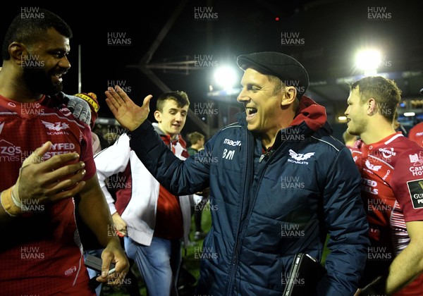 030120 - Cardiff Blues v Scarlets - Guinness PRO14 - Tevita Ratuva of Scarlets and Scarlets head coach Brad Mooar at the end of the game