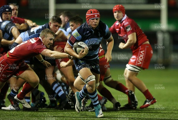 041019 - Cardiff Blues A v Scarlets A - Celtic Cup - James Botham of Cardiff Blues makes a break