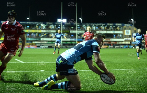 220319 - Cardiff Blues v Scarlets - Guinness PRO14 - Owen Lane of Cardiff Blues scores try