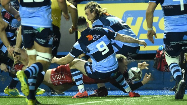 220319 - Cardiff Blues v Scarlets - Guinness PRO14 - Ioan Nicholas of Scarlets goes over for his try to be disallowed