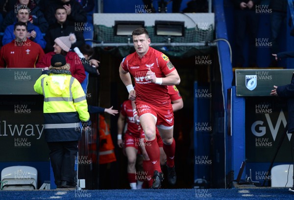 311217 - Cardiff Blues v Scarlets - Guinness PRO14 - Scott Williams of Scarlets leads out his side