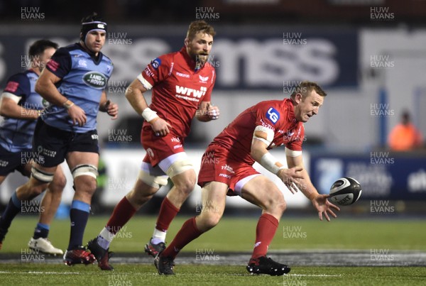 311217 - Cardiff Blues v Scarlets - Guinness PRO14 - Hadleigh Parkes of Scarlets picks up loose ball