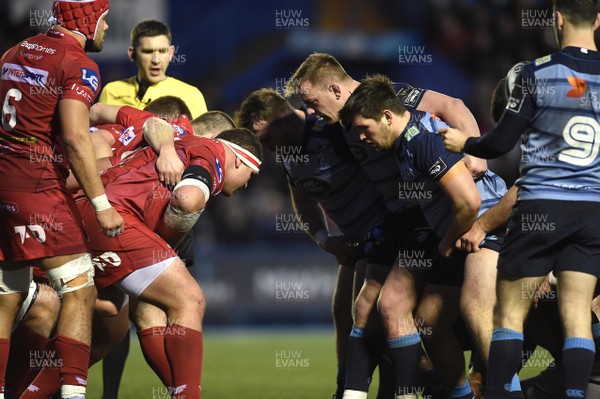 311217 - Cardiff Blues v Scarlets - Guinness PRO14 - Matthew Rees and Brad Thyer of Cardiff Blues