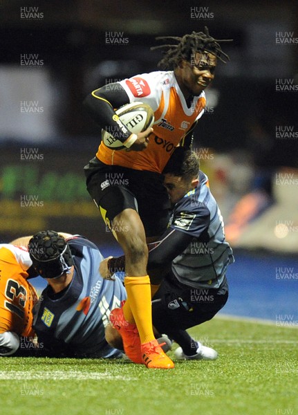 100218 - Cardiff Blues v Toyota Cheetahs - Guinness PRO14 - Sibhale Maxwano of Toyota Cheetahs is tackled by Aled Summerhill of Cardiff Blues