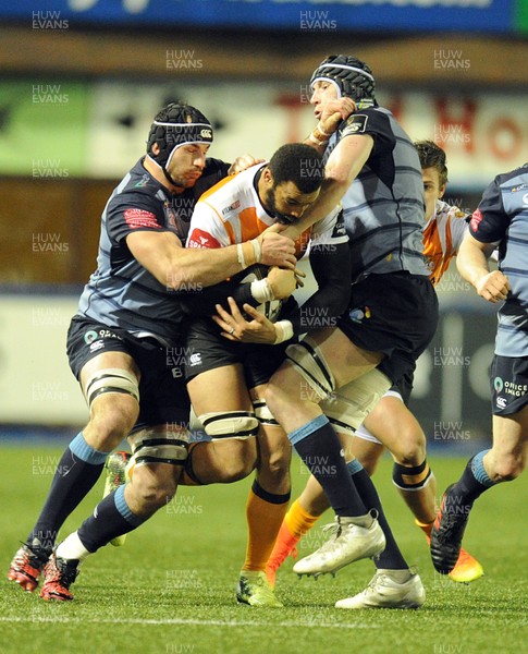 100218 - Cardiff Blues v Toyota Cheetahs - Guinness PRO14 - Uzair Cassiem of Toyota Cheetahs is tackled by George Earle of Cardiff Blues and Seb Davies of Cardiff Blues